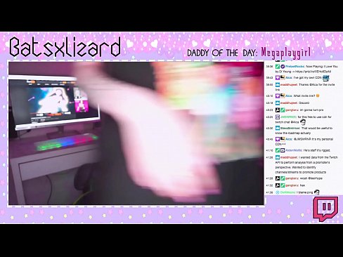 ❤️ 游戏玩家忘了关闭流媒体,在直播中喷出。 Fucking video❤